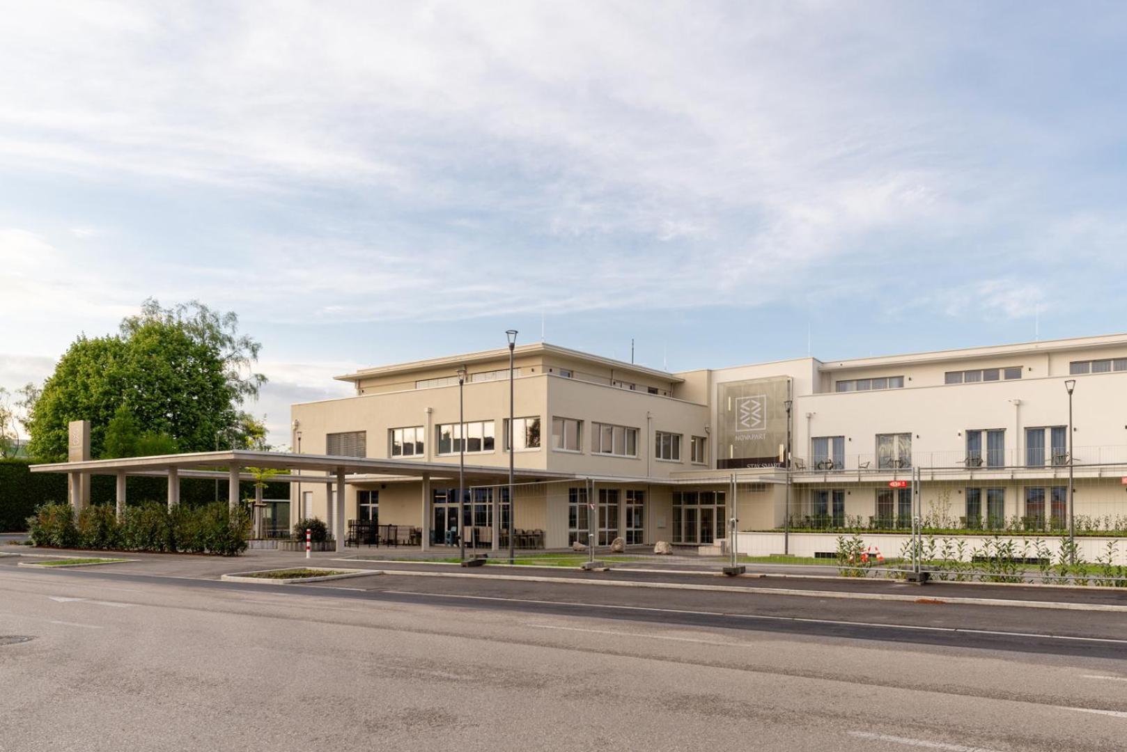 Hotel Novapart Stay Smart Вельс Экстерьер фото